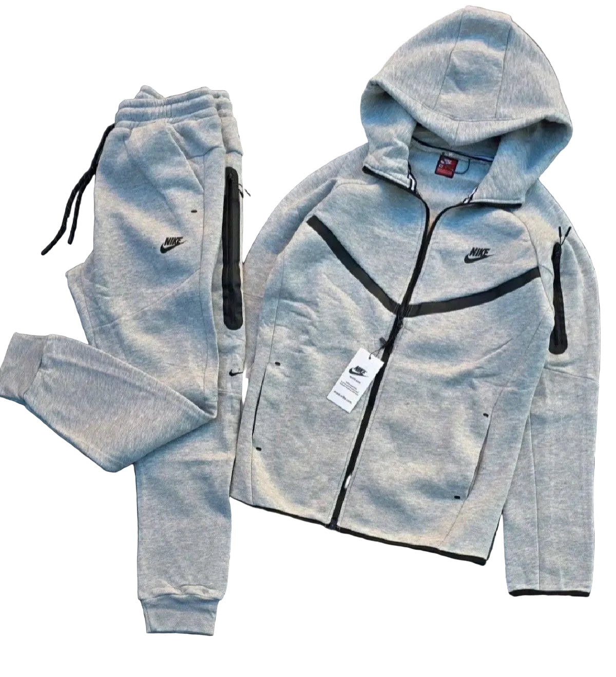 Ensemble Nike tech